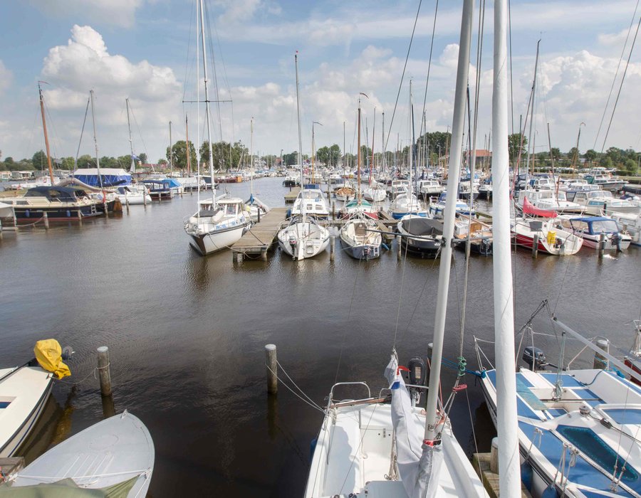 Zeitweiliger Liegeplatz Unser Yachthafen als Standquartier in Friesland