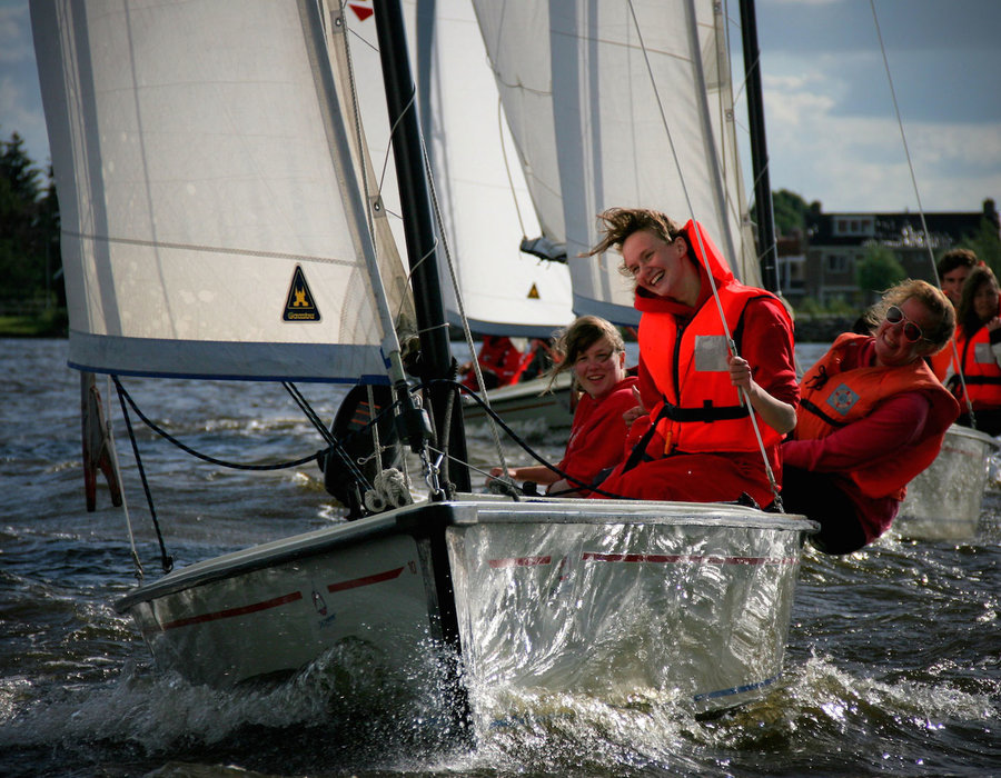 zeilboot-huren-friesland-valk-sneekermeer